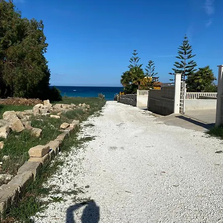Casa Azzurra Holiday home *